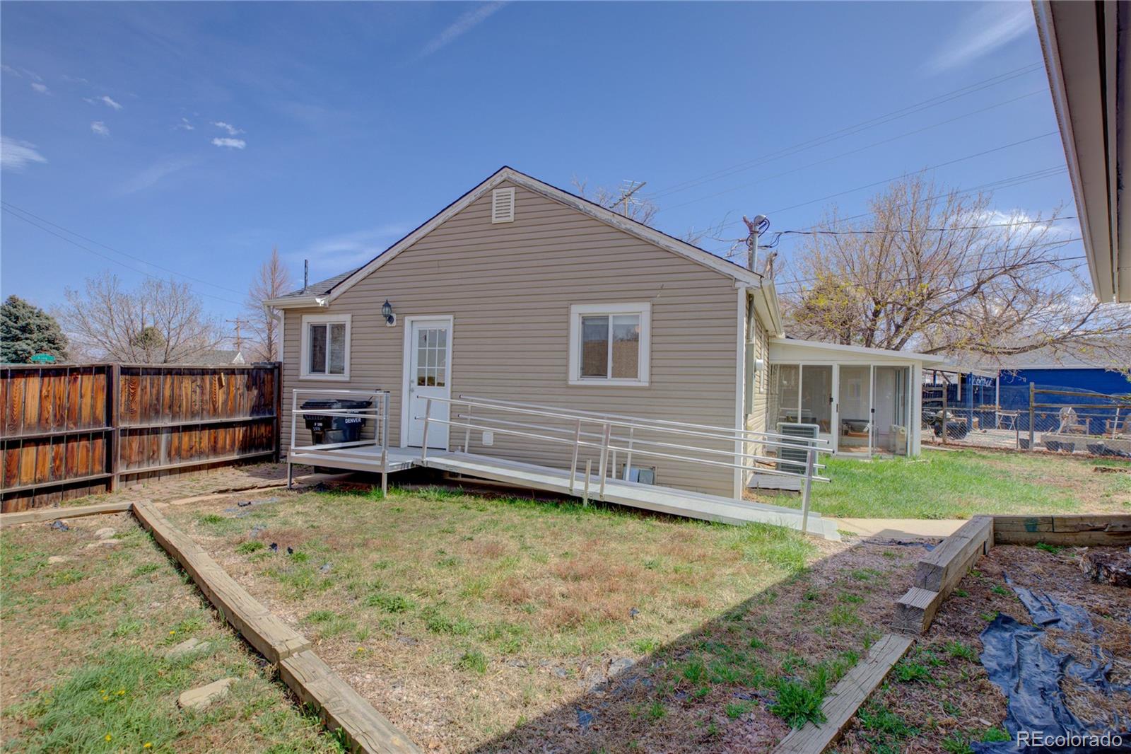 MLS Image #24 for 2501 s king street,denver, Colorado