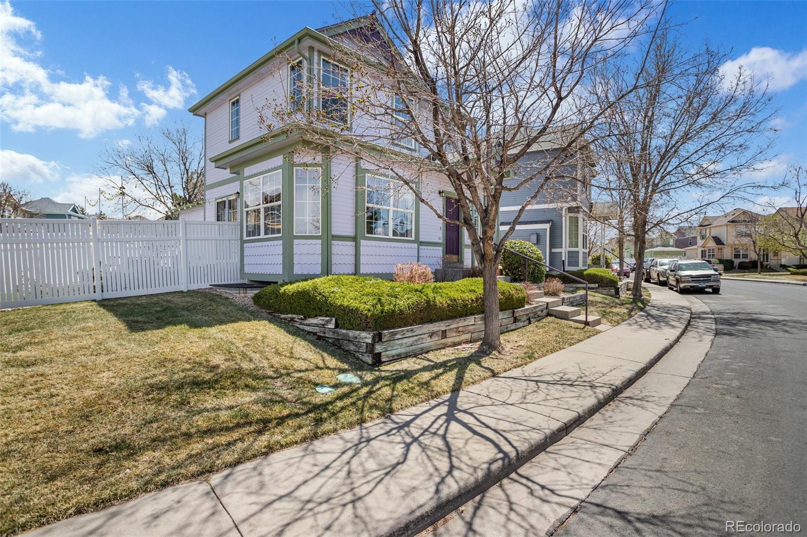 MLS Image #2 for 1572 s buckley circle,aurora, Colorado