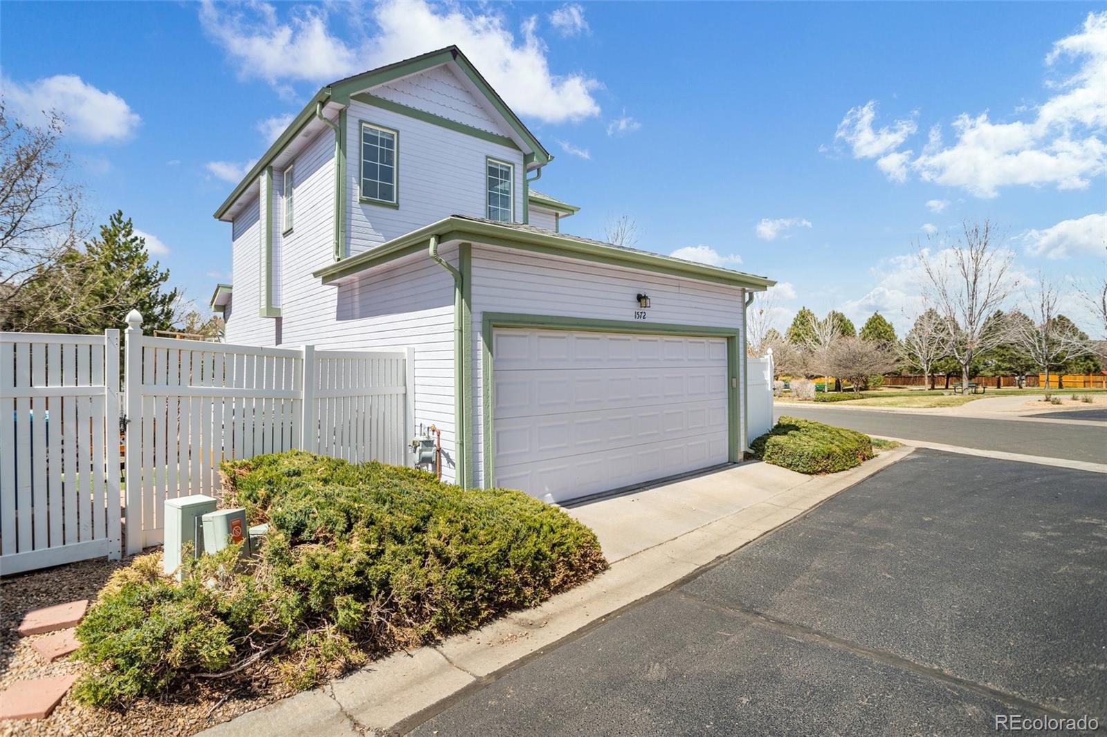 MLS Image #4 for 1572 s buckley circle,aurora, Colorado
