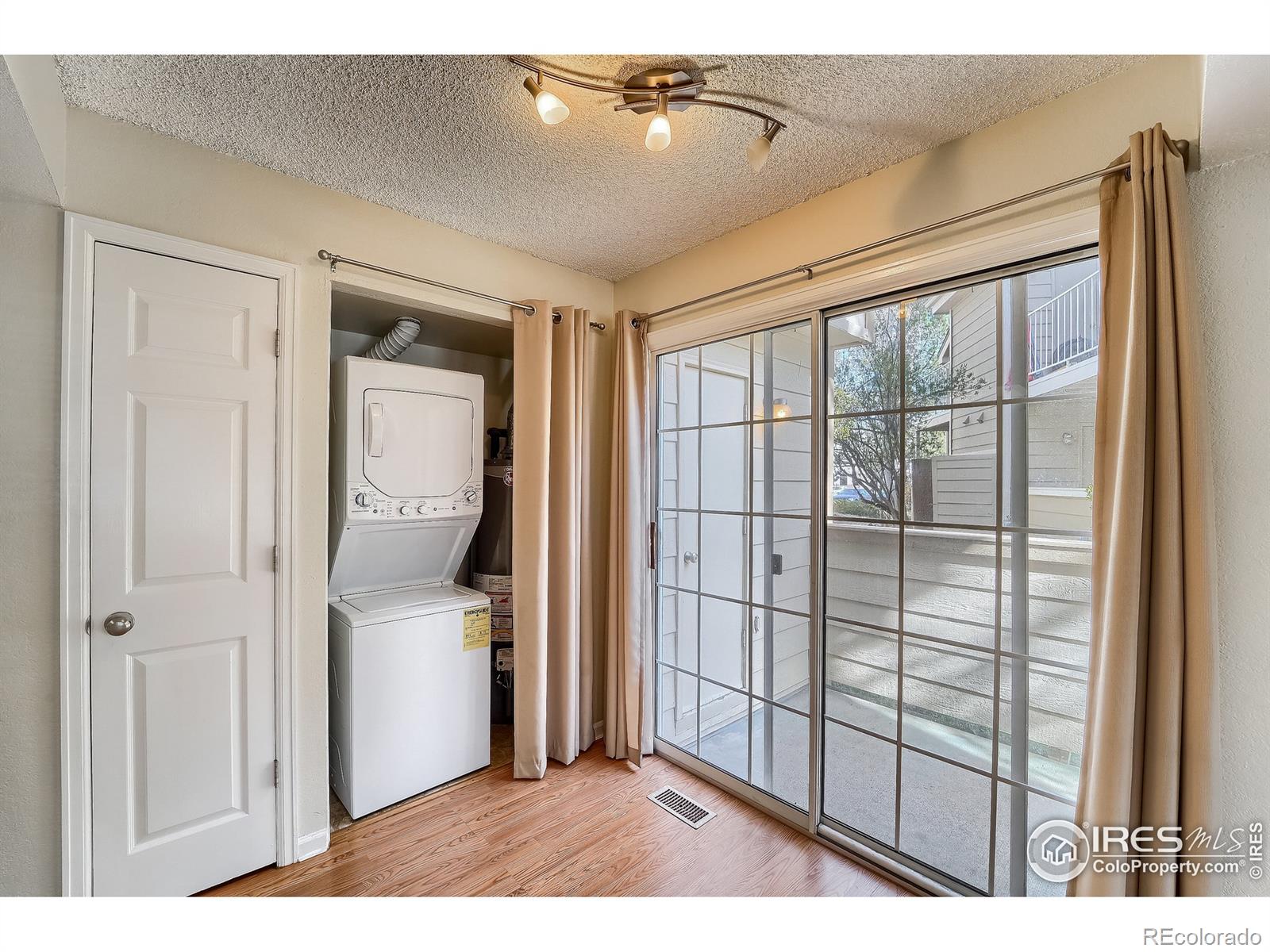 MLS Image #17 for 4887  white rock circle,boulder, Colorado