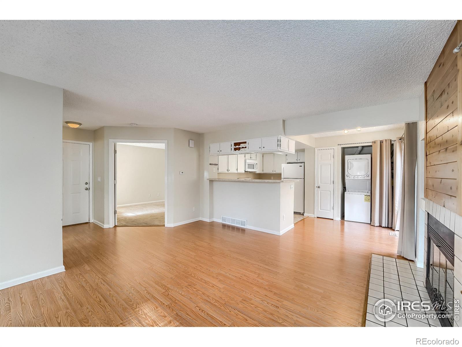 MLS Image #9 for 4887  white rock circle,boulder, Colorado