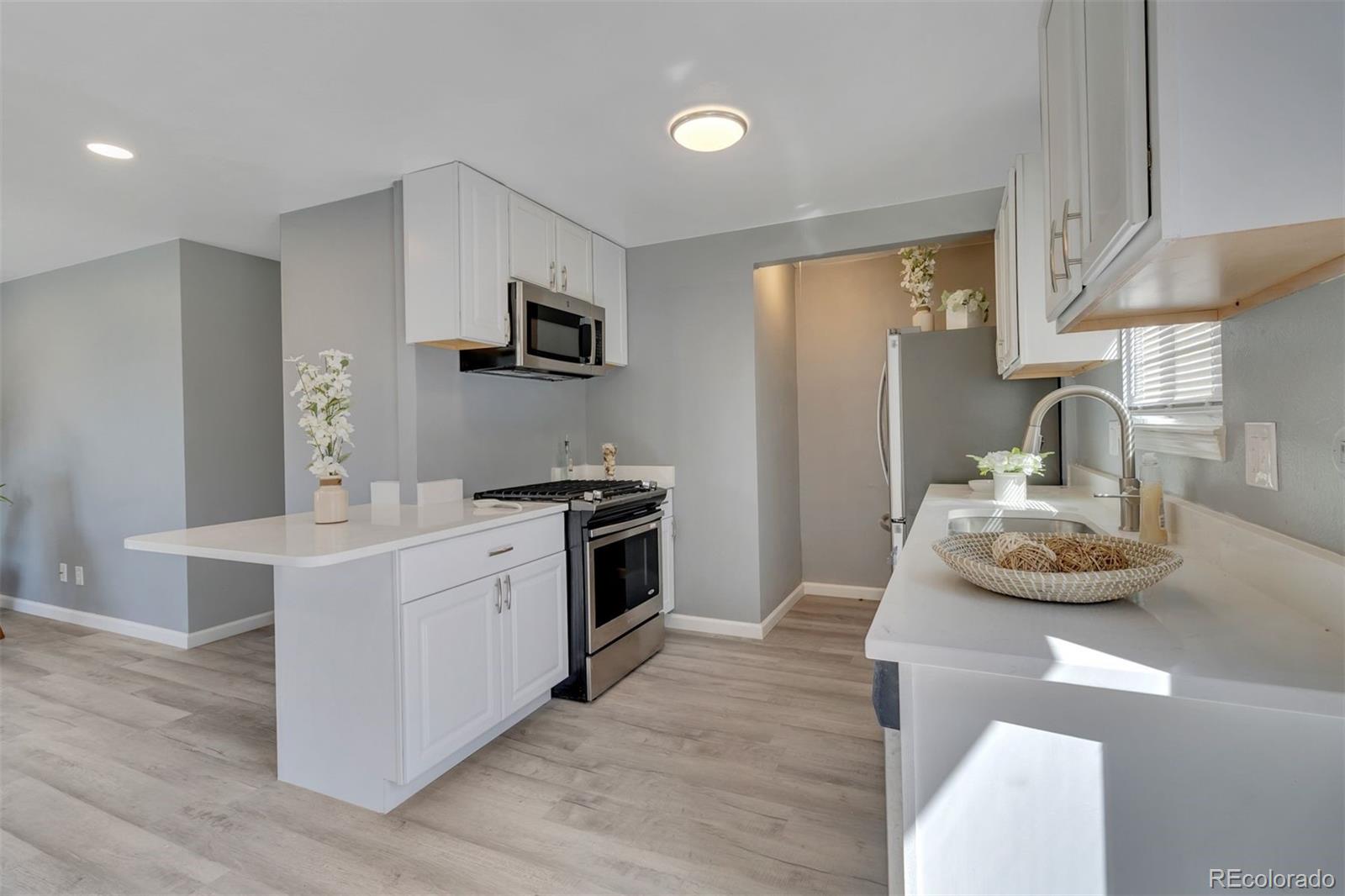 MLS Image #6 for 3883 s truckee court,aurora, Colorado