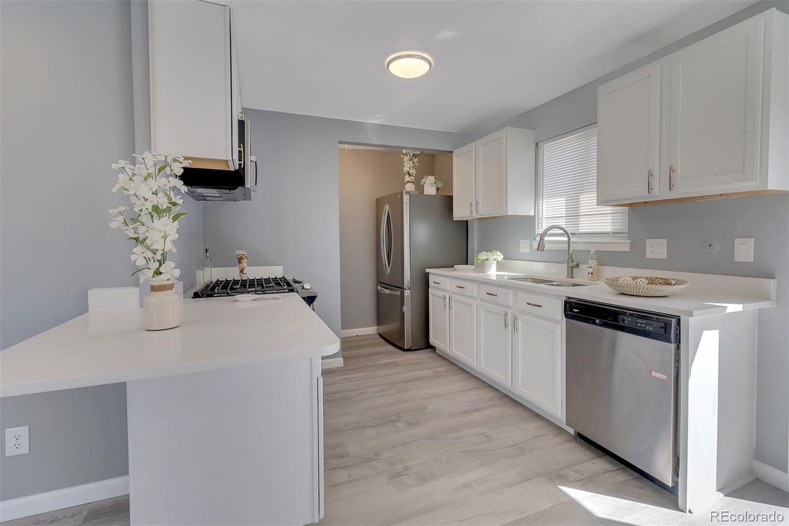 MLS Image #8 for 3883 s truckee court,aurora, Colorado