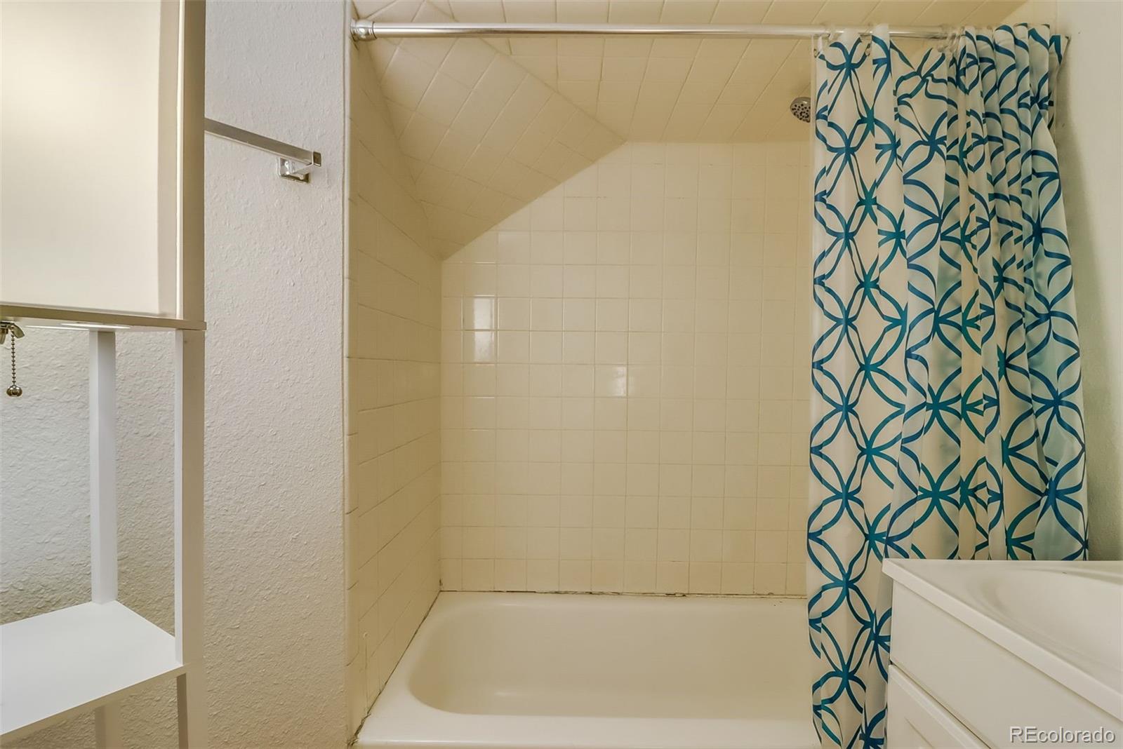 MLS Image #28 for 2295 s downing street,denver, Colorado