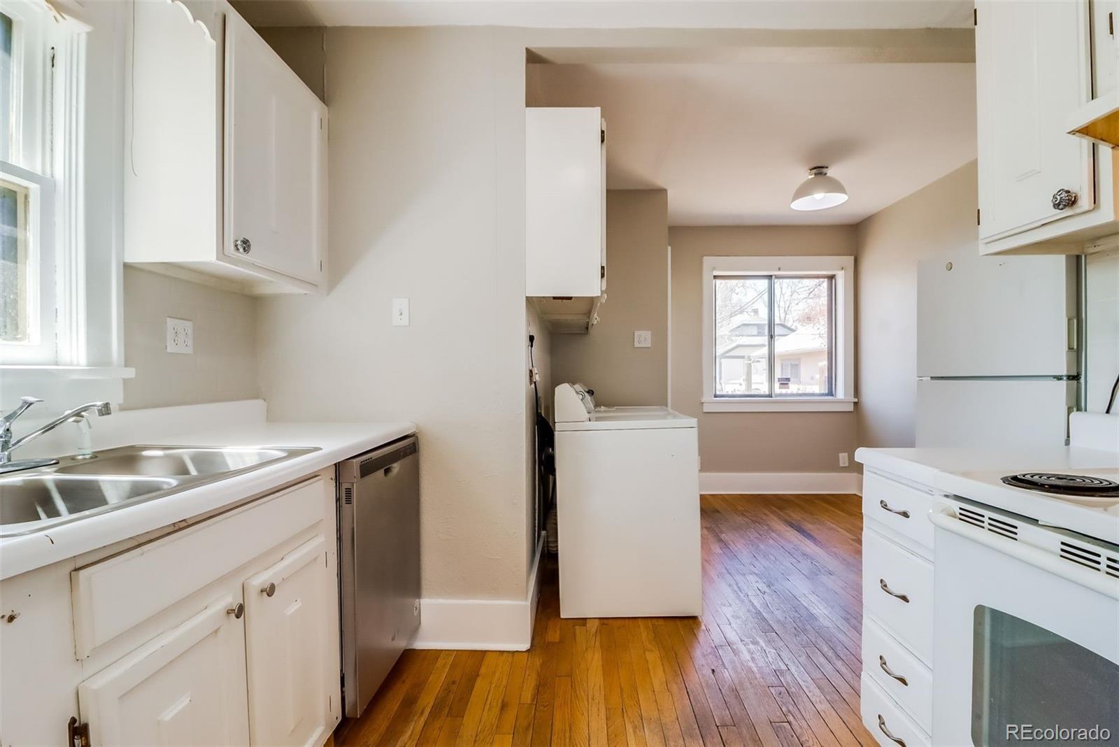 MLS Image #9 for 2295 s downing street,denver, Colorado