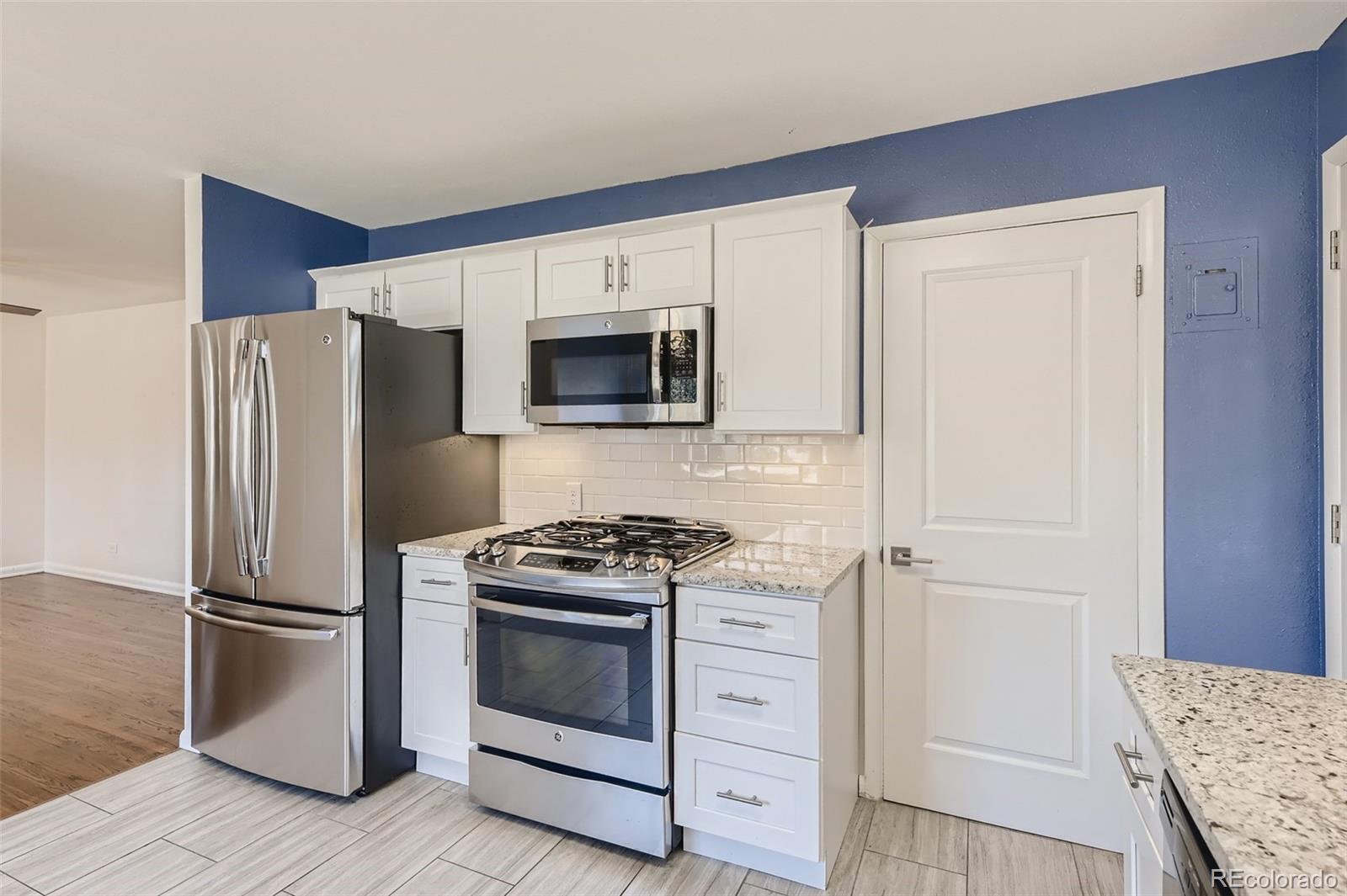 MLS Image #10 for 2305 s knox ,denver, Colorado