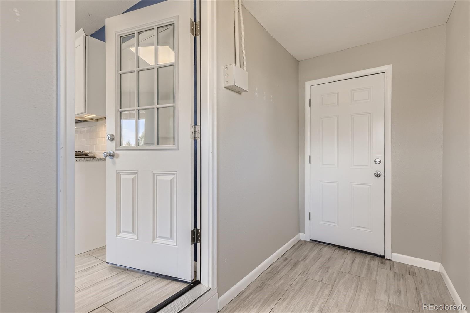 MLS Image #22 for 2305 s knox ,denver, Colorado
