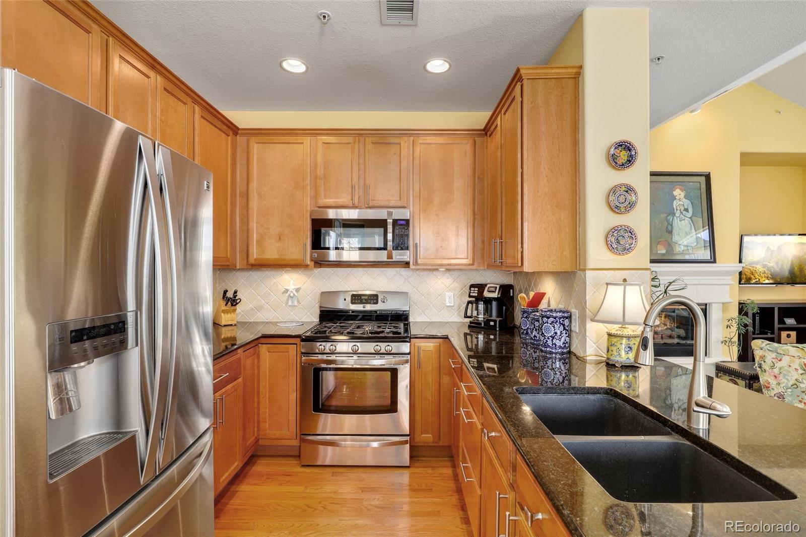 MLS Image #5 for 9970 w jewell avenue,lakewood, Colorado