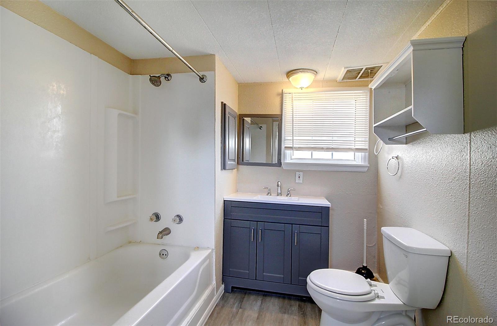 MLS Image #10 for 9016  mandel street,federal heights, Colorado
