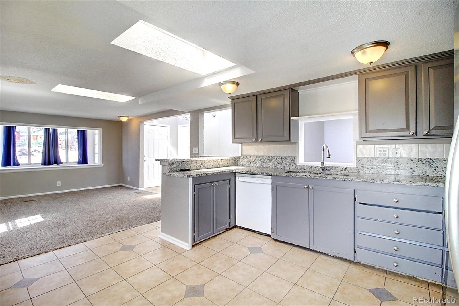 MLS Image #5 for 9016  mandel street,federal heights, Colorado