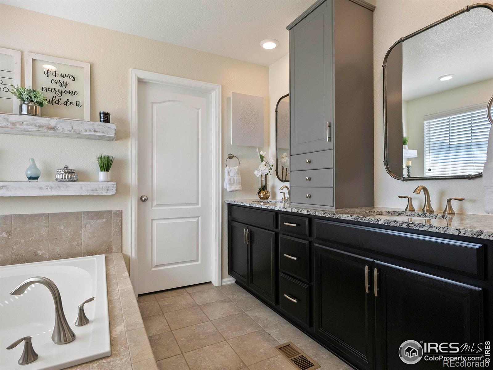 MLS Image #19 for 8489  eldora way,arvada, Colorado
