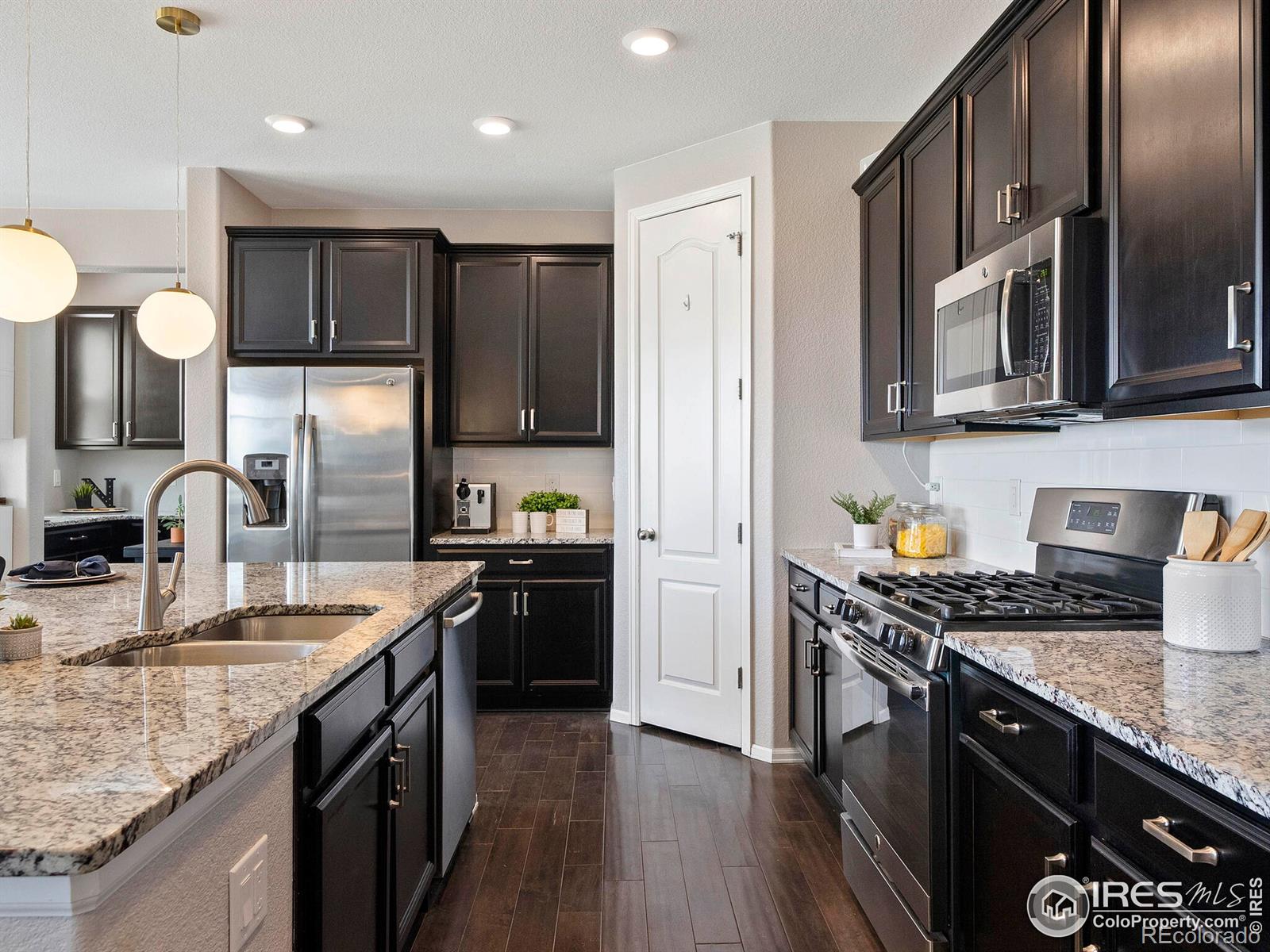 MLS Image #6 for 8489  eldora way,arvada, Colorado