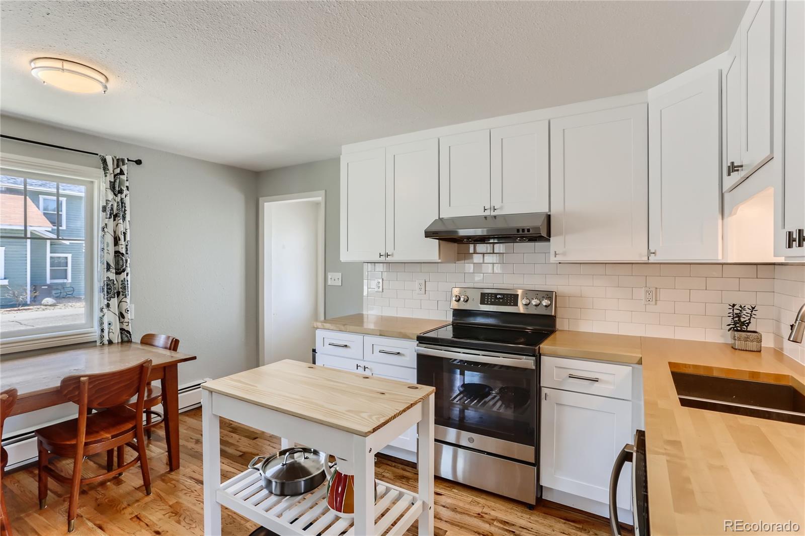 MLS Image #10 for 948  11th avenue,longmont, Colorado