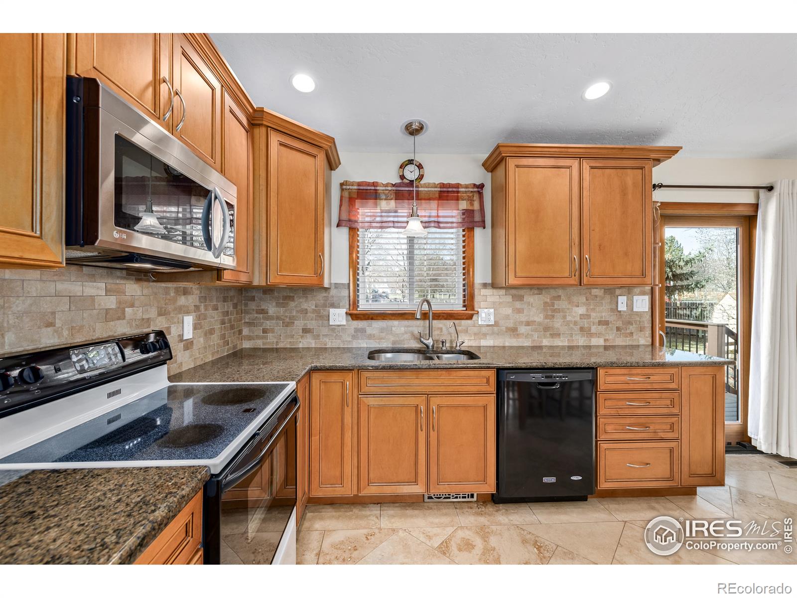 MLS Image #11 for 2537  myrtle court,fort collins, Colorado