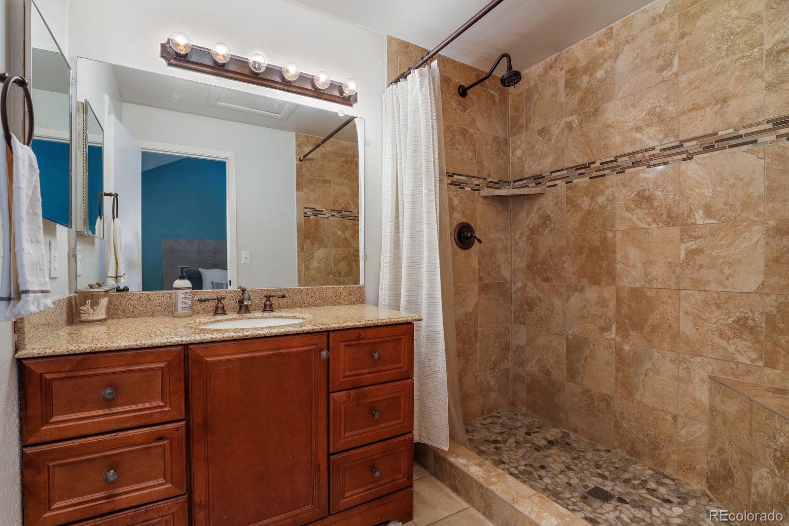 MLS Image #17 for 11985 e cornell circle,aurora, Colorado