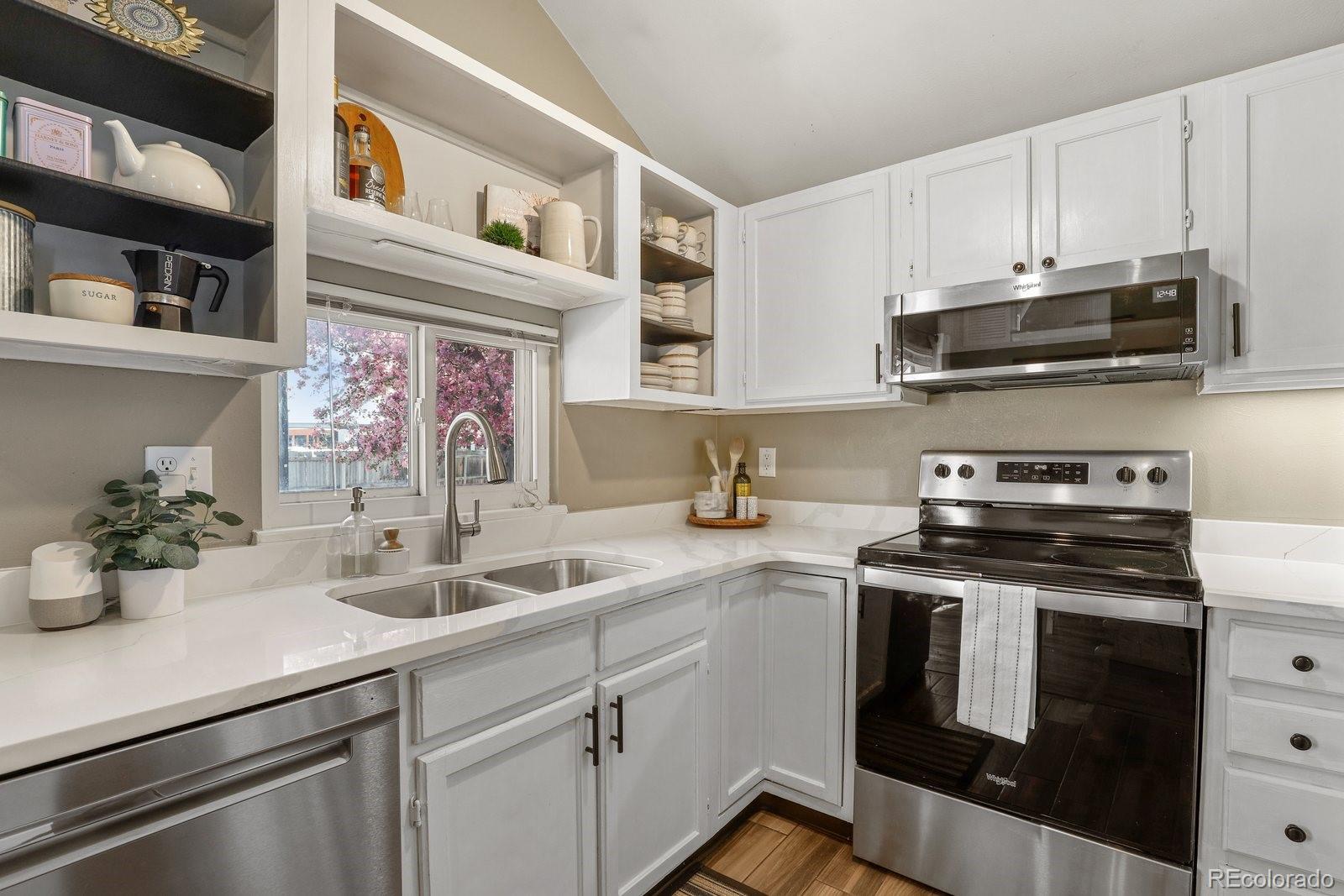 MLS Image #8 for 11985 e cornell circle,aurora, Colorado