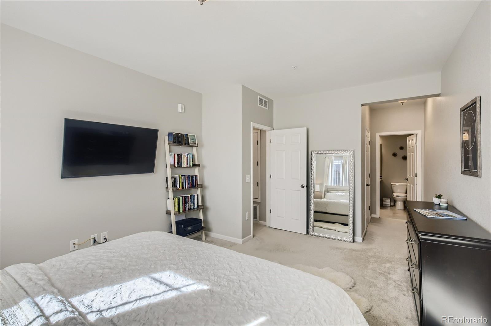 MLS Image #11 for 804  summer hawk drive,longmont, Colorado