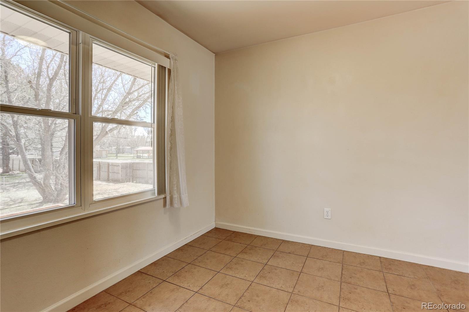 MLS Image #9 for 438  elm street,fort morgan, Colorado