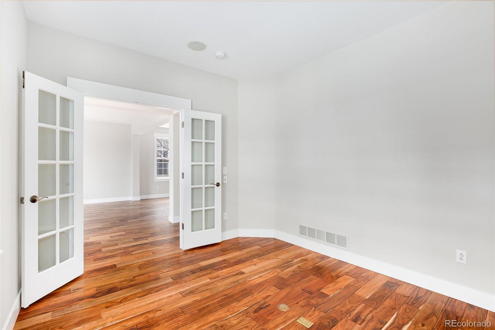 MLS Image #13 for 8681 e 29th avenue,denver, Colorado