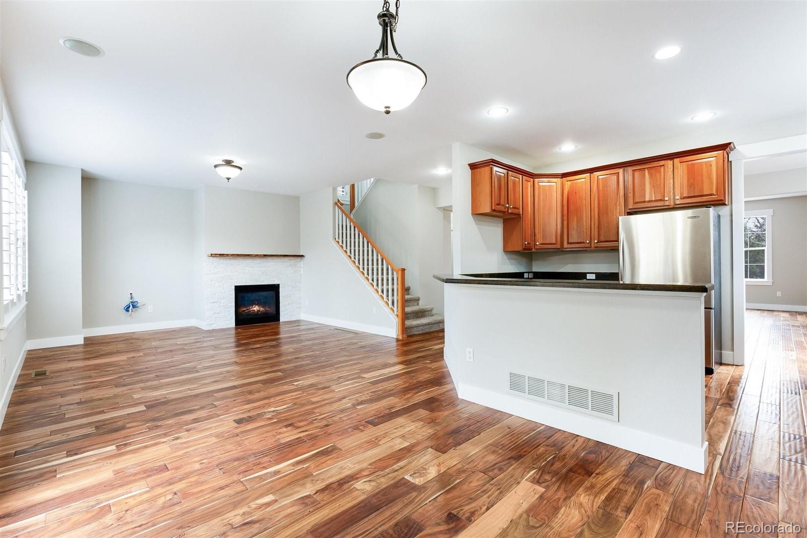 MLS Image #5 for 8681 e 29th avenue,denver, Colorado