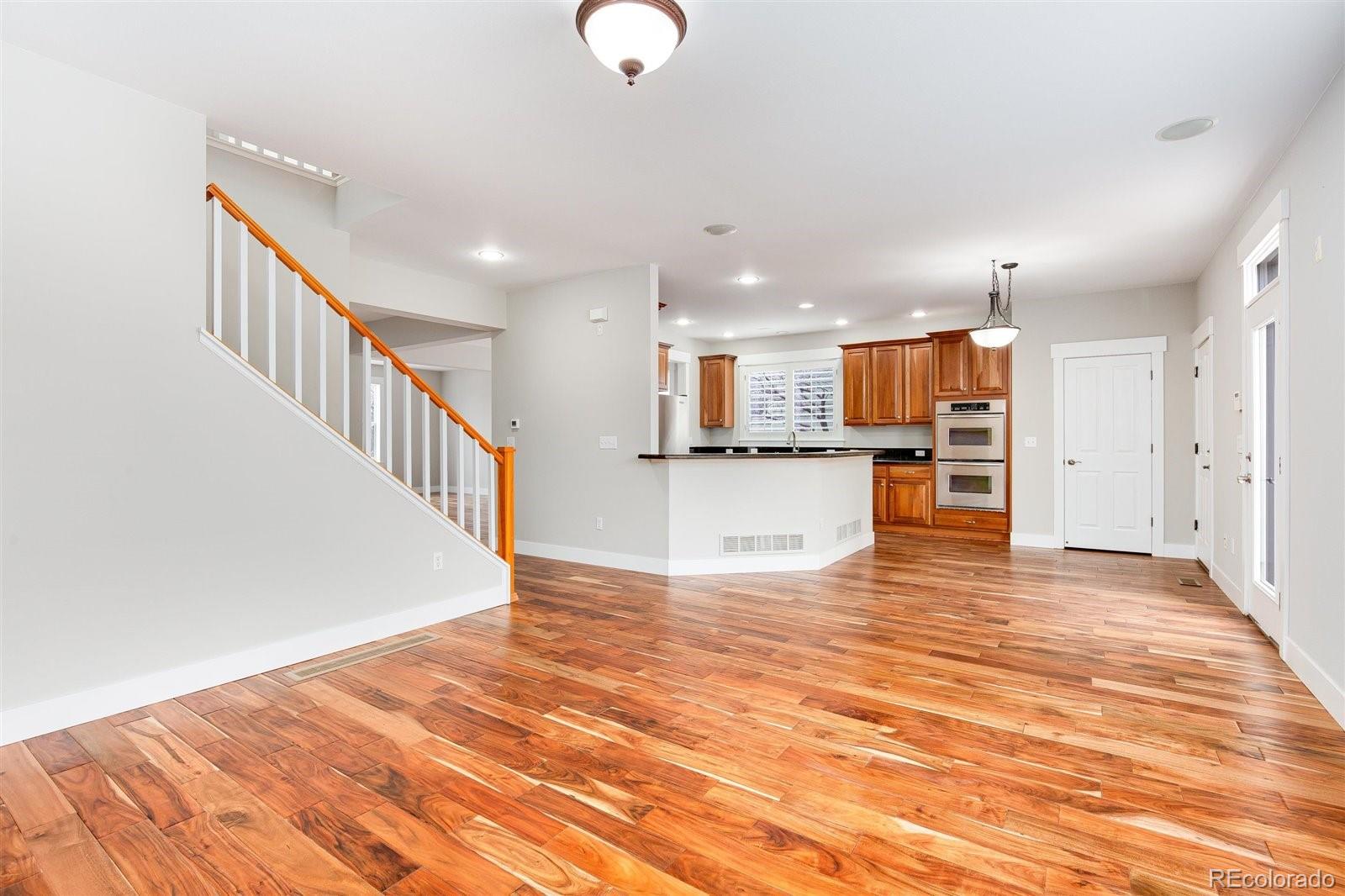 MLS Image #6 for 8681 e 29th avenue,denver, Colorado