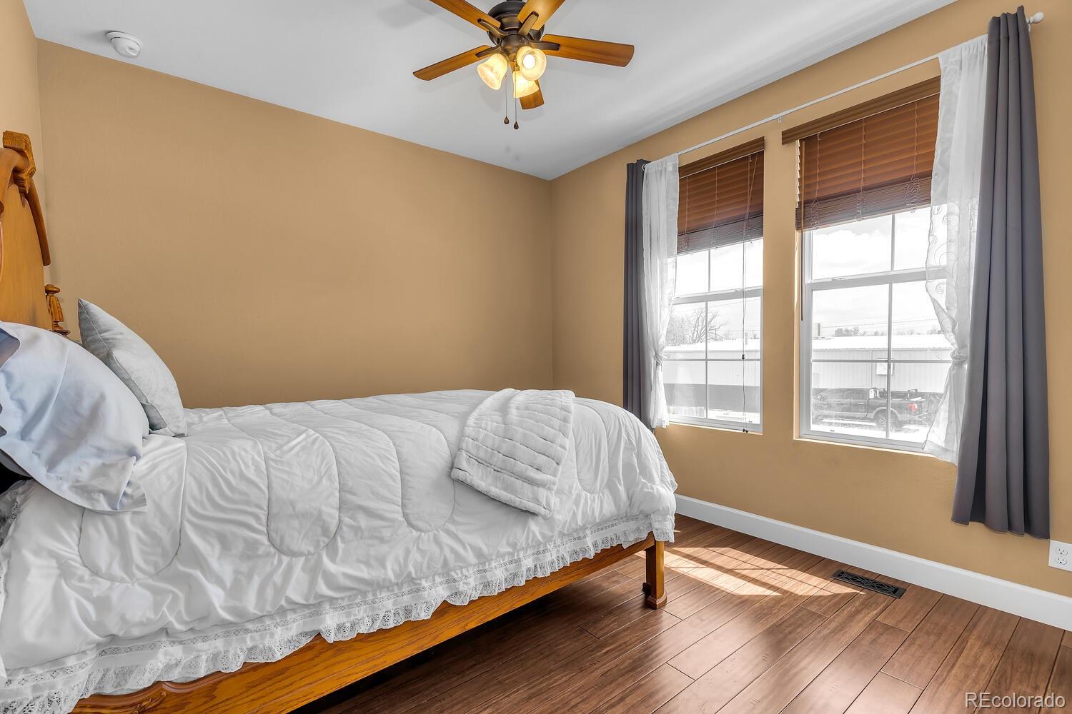 MLS Image #12 for 1909 w 52nd place,denver, Colorado