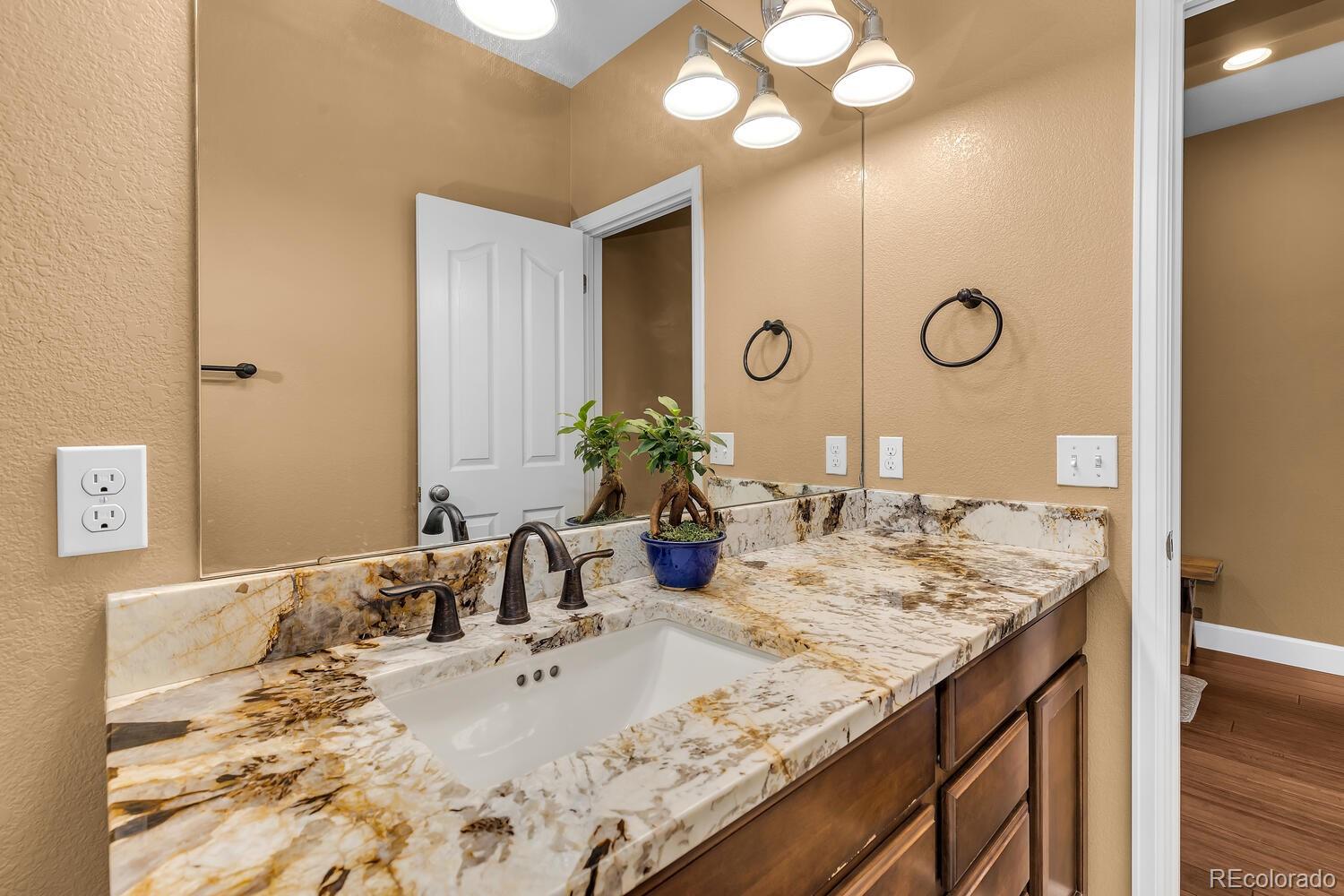 MLS Image #4 for 1909 w 52nd place,denver, Colorado