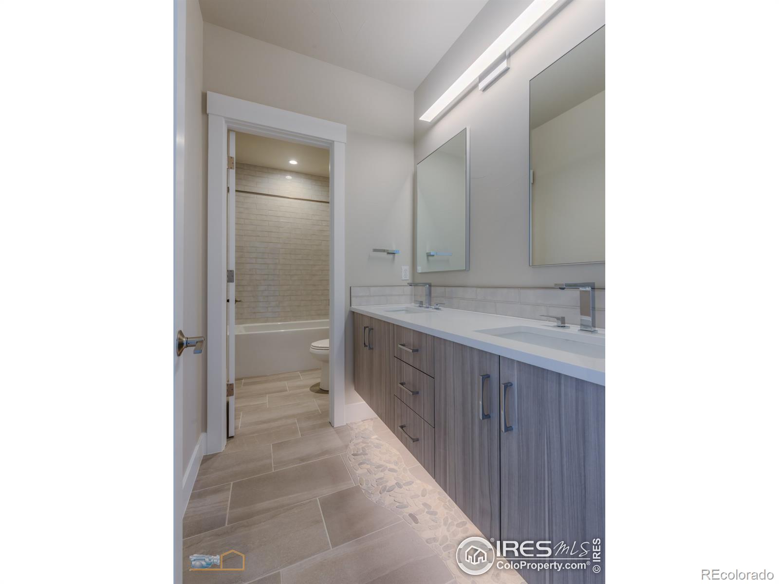 MLS Image #29 for 2304  glacier court,lafayette, Colorado