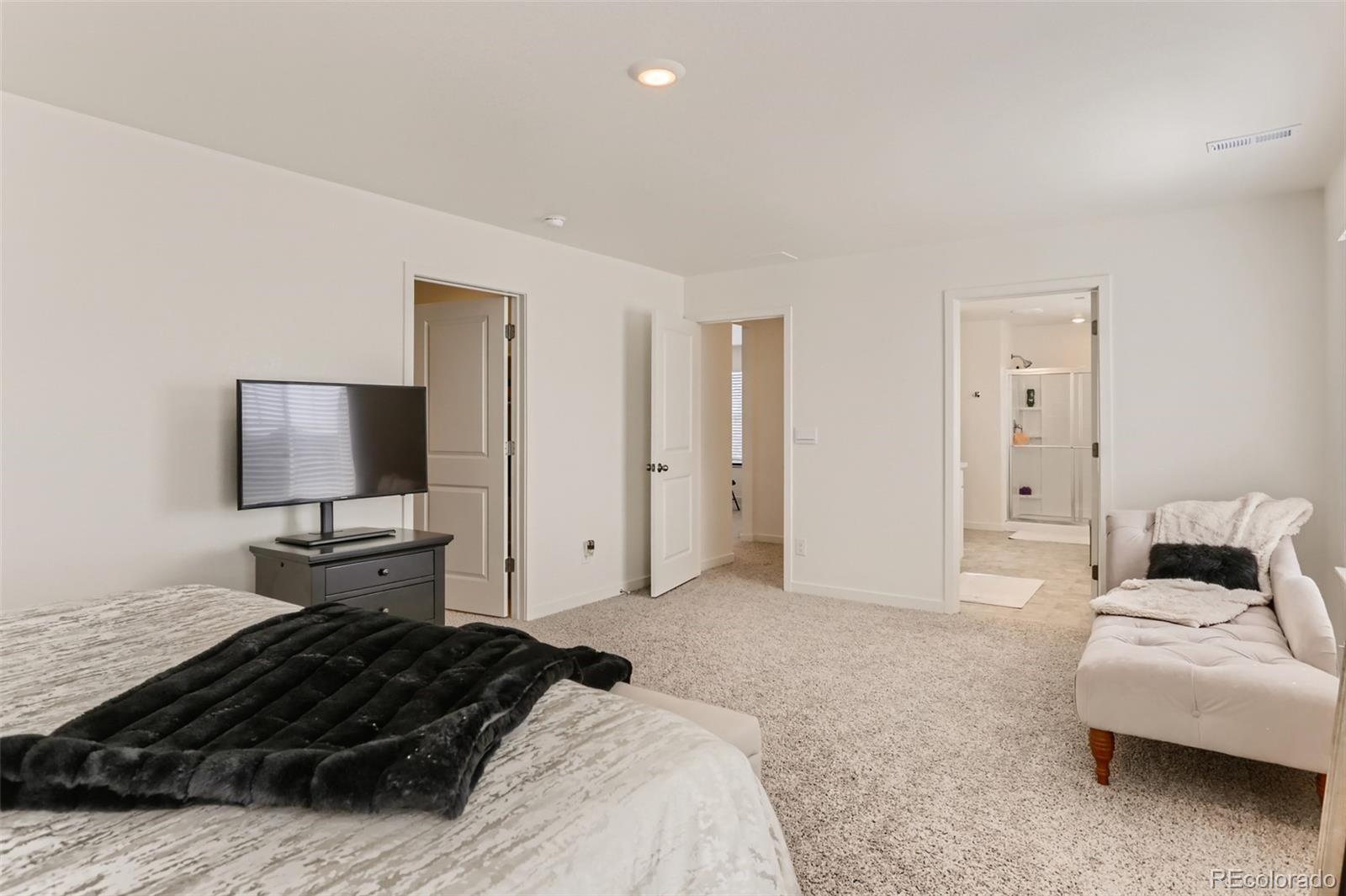 MLS Image #11 for 2517  osprey way,johnstown, Colorado