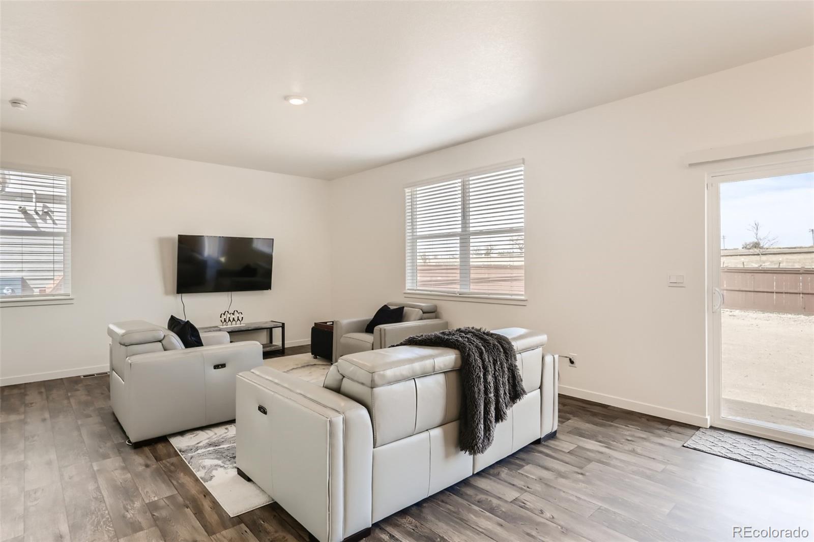 MLS Image #6 for 2517  osprey way,johnstown, Colorado