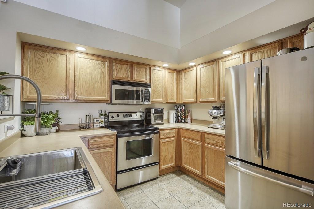 MLS Image #11 for 18681 e water drive,aurora, Colorado