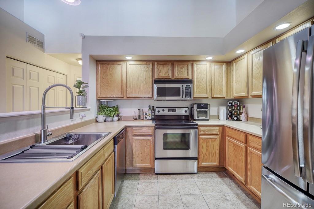 MLS Image #15 for 18681 e water drive,aurora, Colorado
