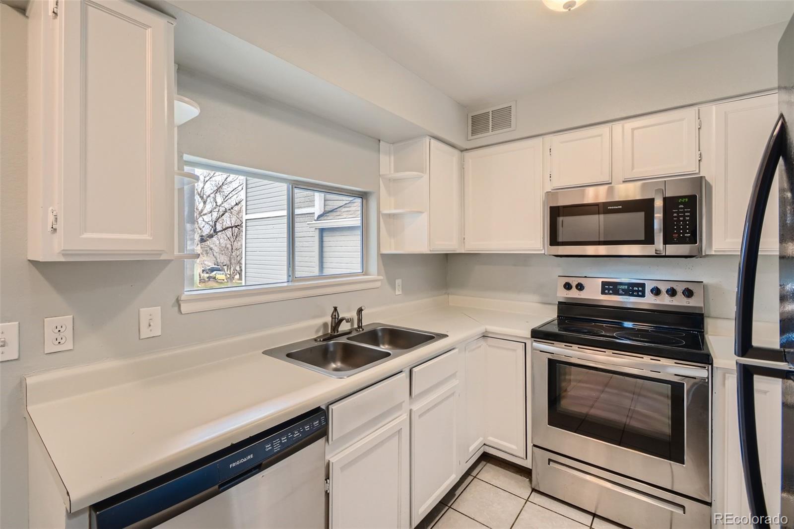 MLS Image #10 for 4480 s pitkin street,aurora, Colorado
