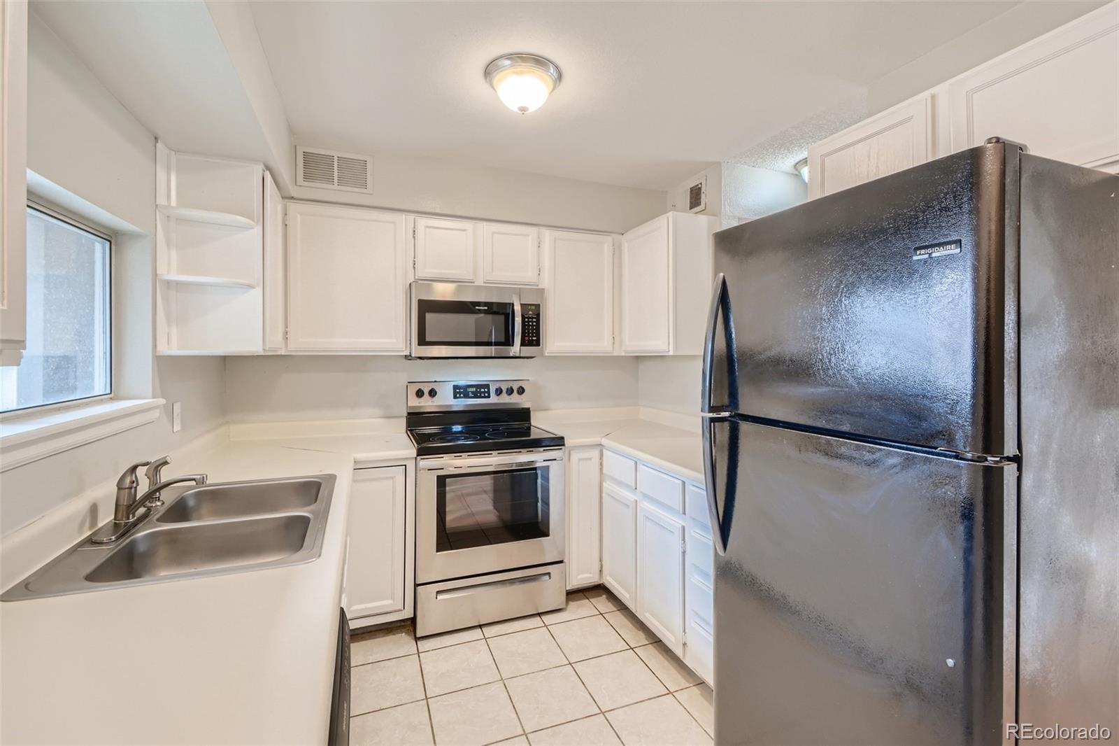 MLS Image #11 for 4480 s pitkin street,aurora, Colorado