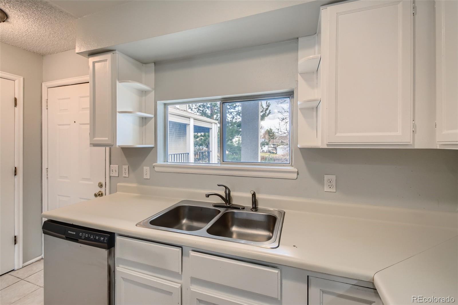 MLS Image #12 for 4480 s pitkin street,aurora, Colorado