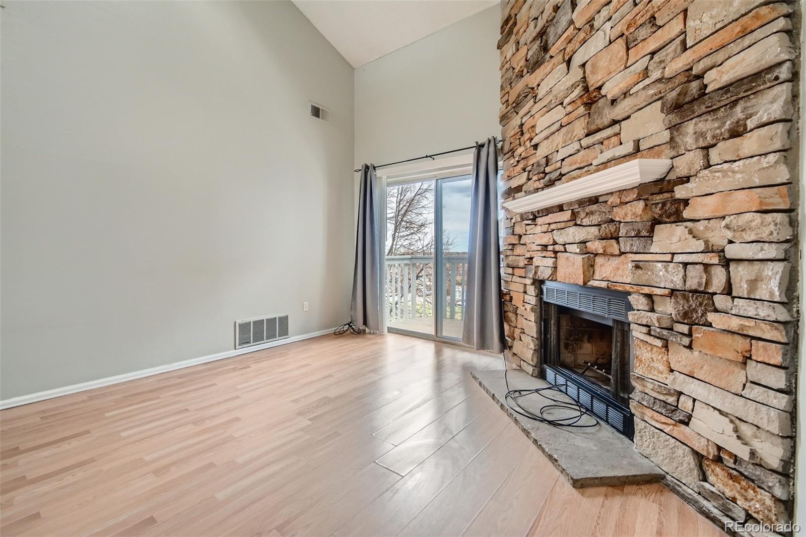 MLS Image #5 for 4480 s pitkin street,aurora, Colorado