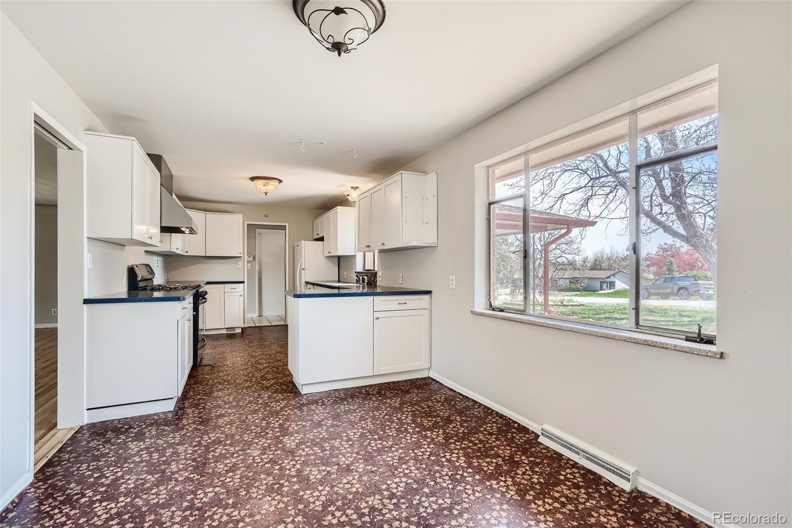 MLS Image #10 for 1345  overhill road,golden, Colorado