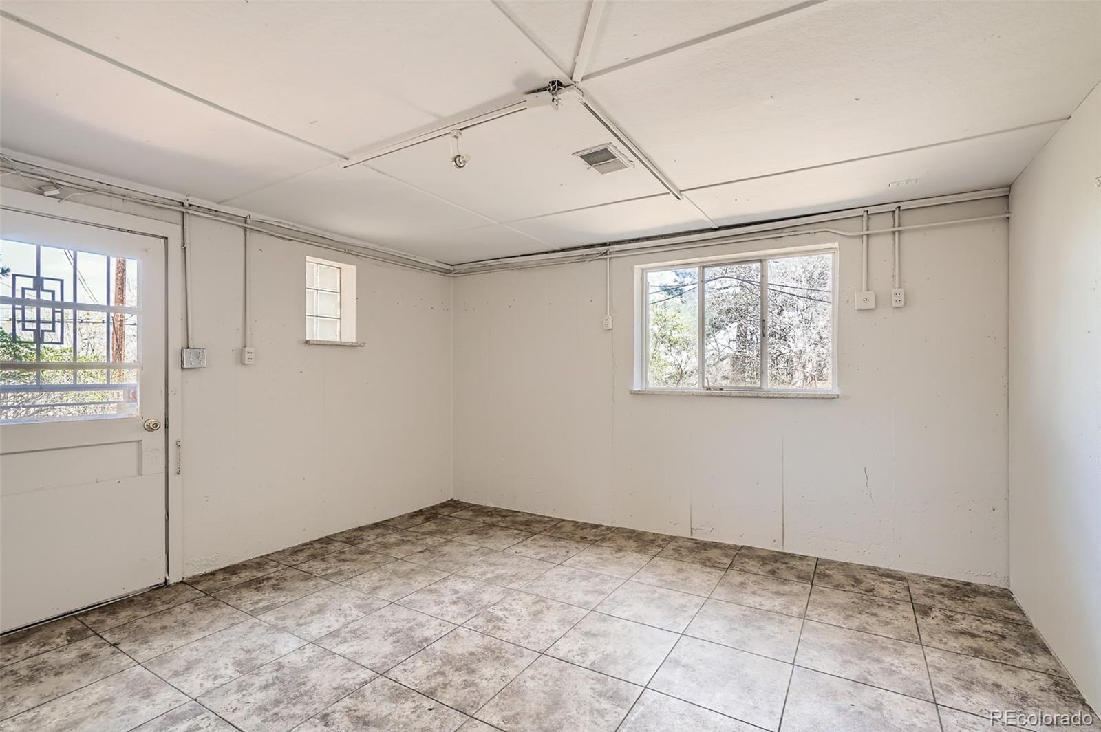 MLS Image #19 for 1345  overhill road,golden, Colorado