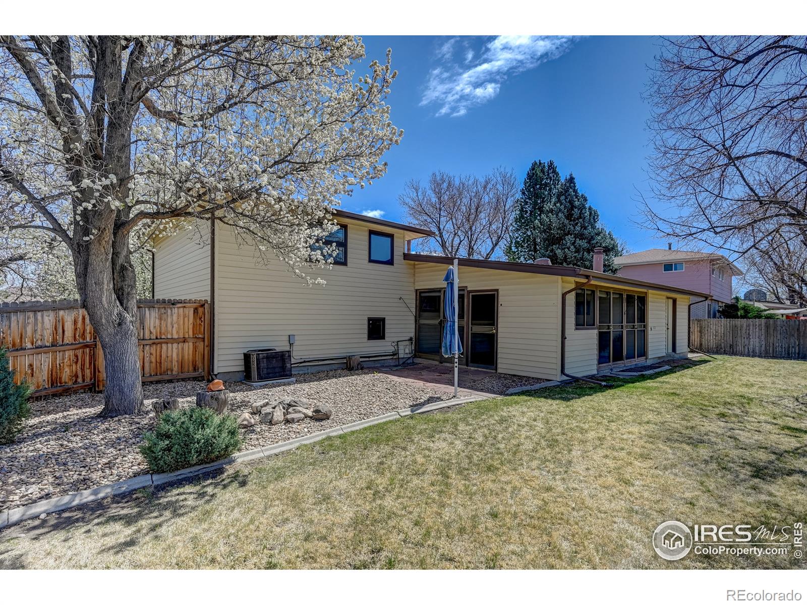 MLS Image #26 for 3127 s emporia court,denver, Colorado