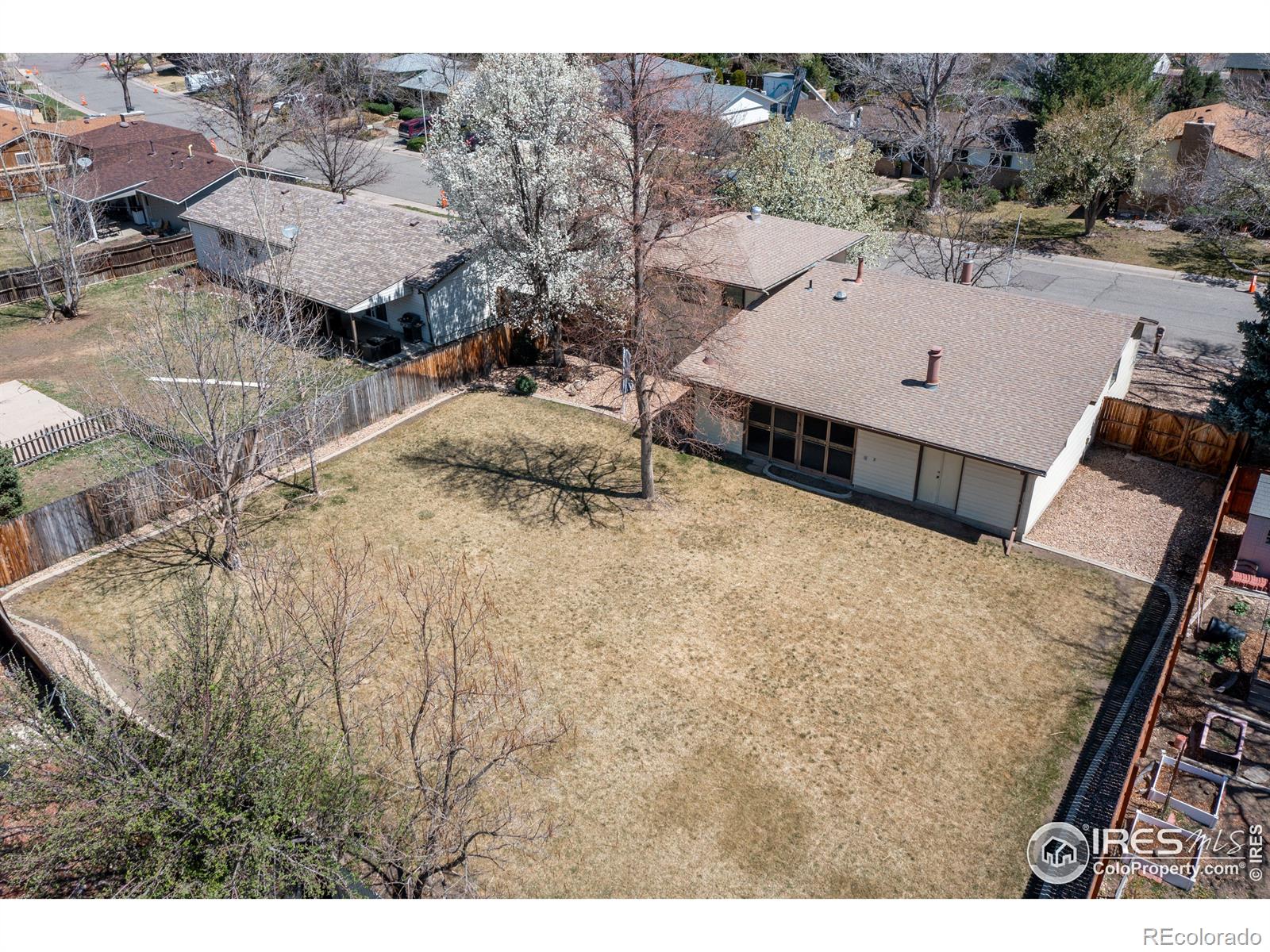 MLS Image #30 for 3127 s emporia court,denver, Colorado