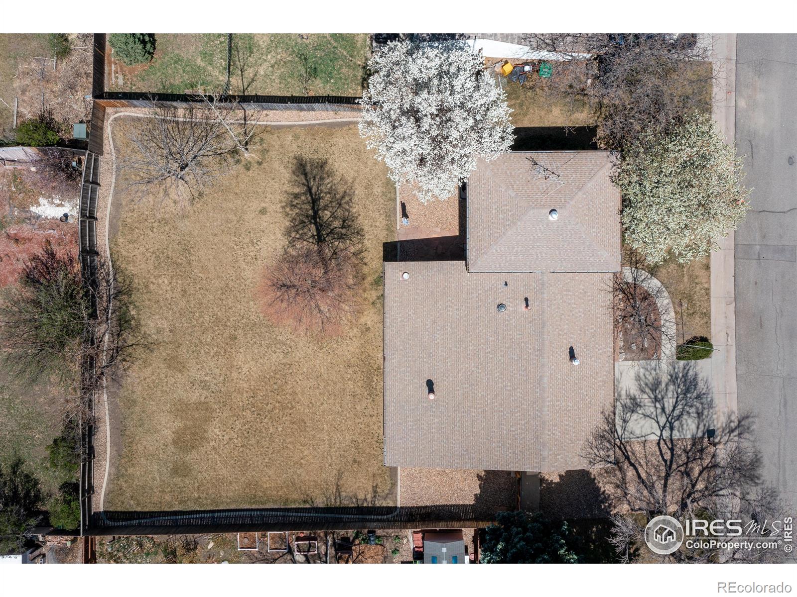 MLS Image #32 for 3127 s emporia court,denver, Colorado