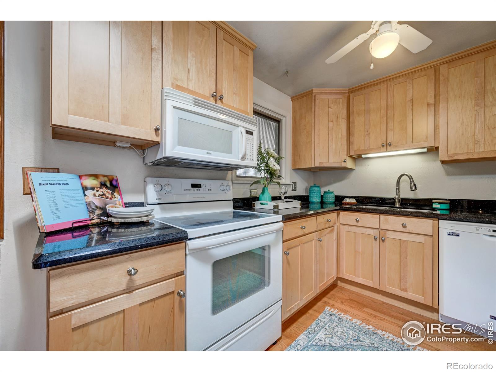 MLS Image #8 for 3127 s emporia court,denver, Colorado