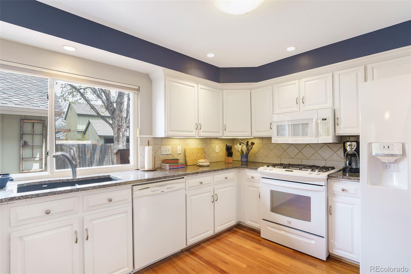 MLS Image #11 for 7597 s rosemary circle,centennial, Colorado
