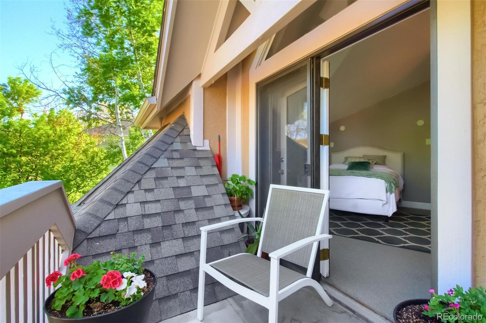 MLS Image #18 for 542 s vine street,denver, Colorado