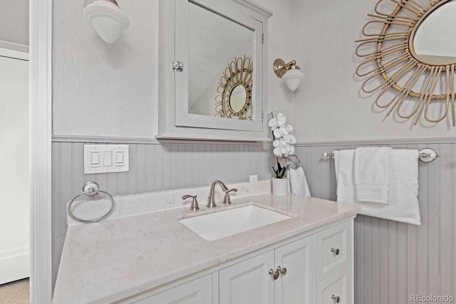 MLS Image #21 for 542 s vine street,denver, Colorado