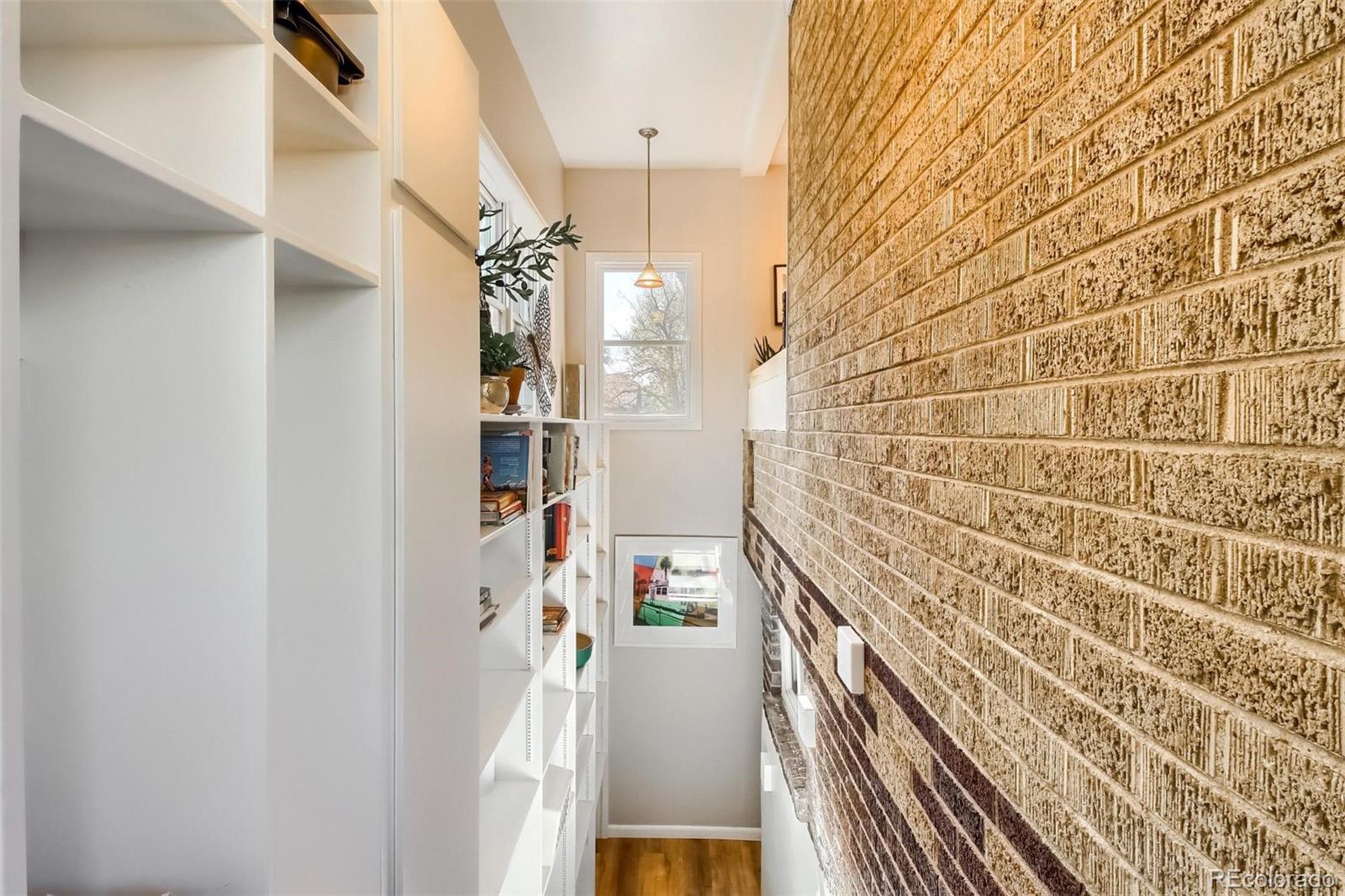 MLS Image #30 for 542 s vine street,denver, Colorado