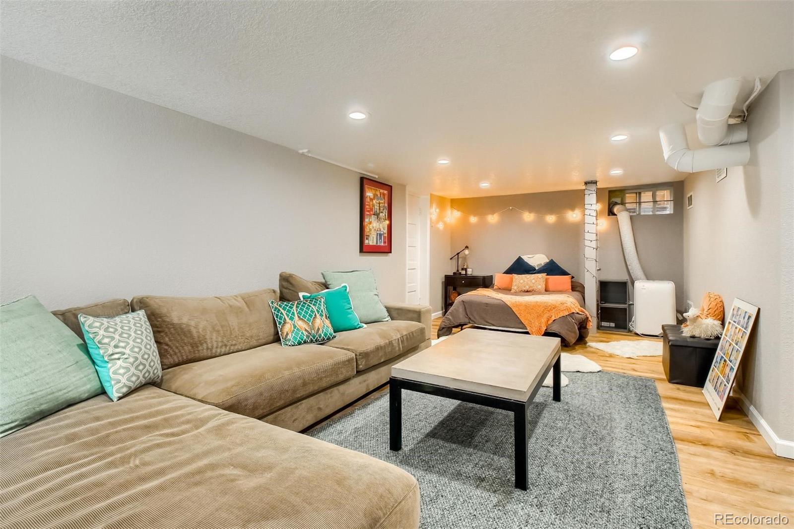 MLS Image #32 for 542 s vine street,denver, Colorado