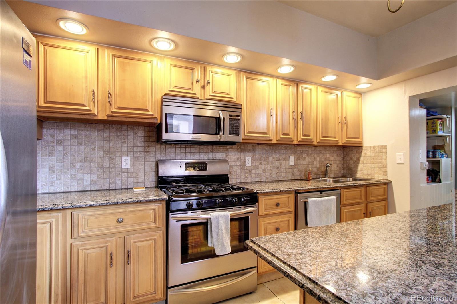 MLS Image #9 for 2928 n marion street,denver, Colorado