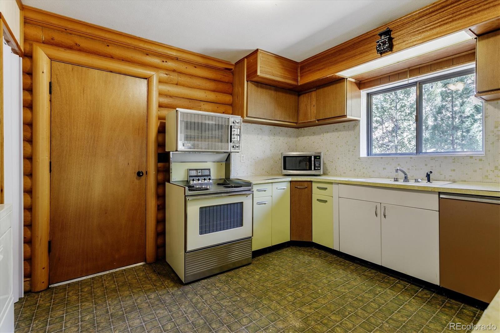 MLS Image #15 for 14601 s elk creek road,pine, Colorado