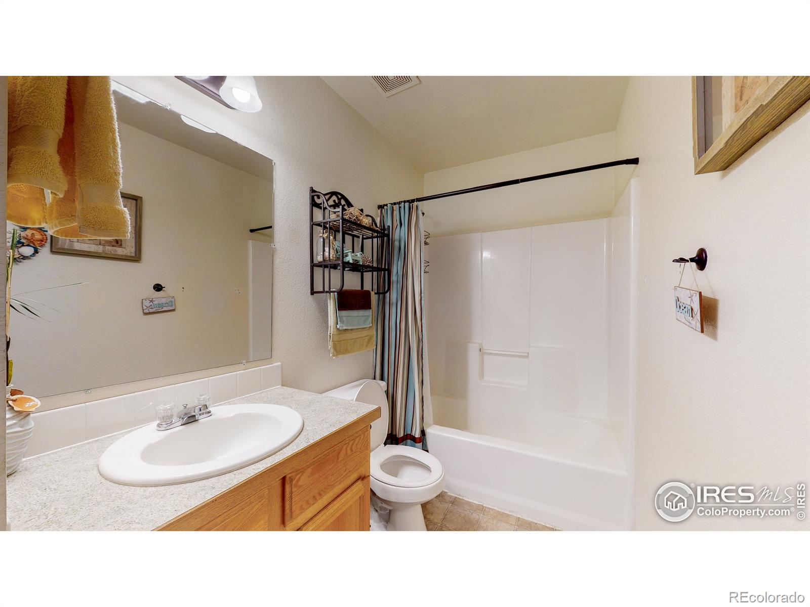 MLS Image #14 for 2531  bearwood avenue,greeley, Colorado